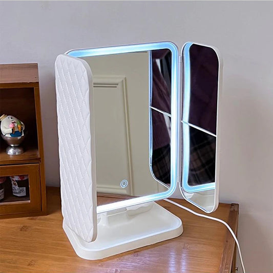 YOLLURE™ TRIFOLD MAKEUP MIRROR LED💎